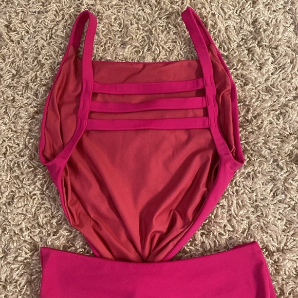 Agua Bendita one piece swimsuit size large NWT - Picture 3 of 4